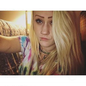 Meet your Posher, Alyssa